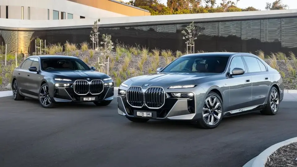 BMW 7 Series available from Hadir Rental Car Kuwait