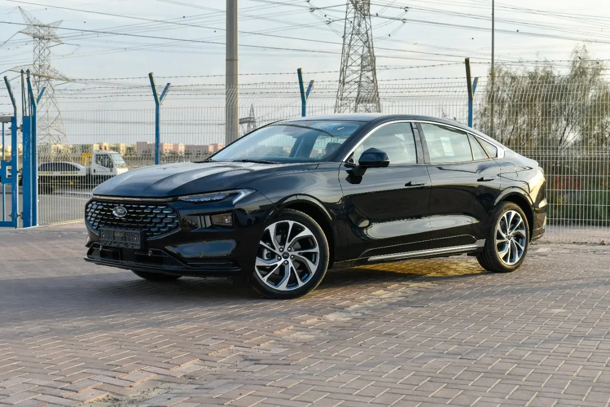 Ford Taurus available from Hadir Rental Car Kuwait