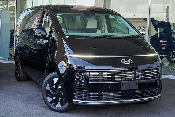 Hyundai Staria available from Hadir Rental Car Kuwait