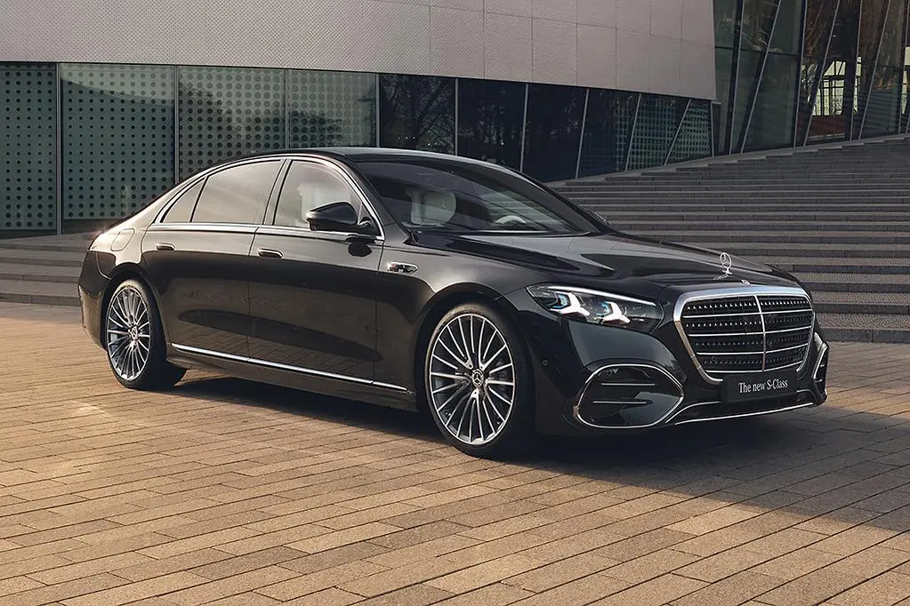 Mercedes-Benz S-Class available from Hadir Rental Car Kuwait